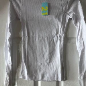 Women’s Medium thermal white long sleeve shirt new